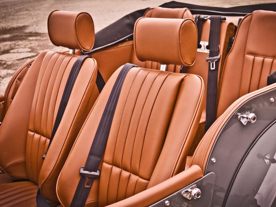 Интерьер Morgan 4 Seater 2006 года  (фото 2 из 18)